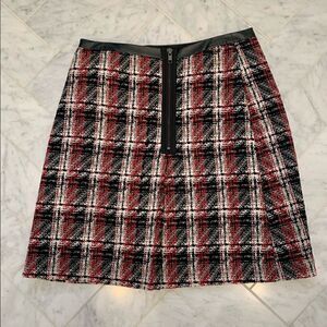HALOGEN vintage 90’s tweed skirt faux leather trim NYC  preppy size  4 petite